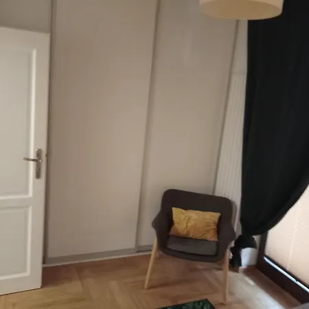 Suzanna Arkadia Apartamento