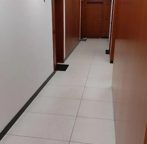 Suzanna Arkadia * Varsó